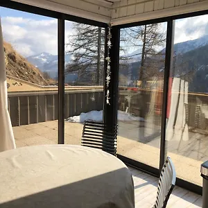 Grand Avec Vue Et Terrasse Appartement
